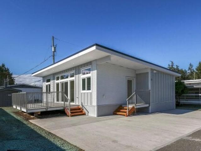 House for sale in Comox, British Columbia