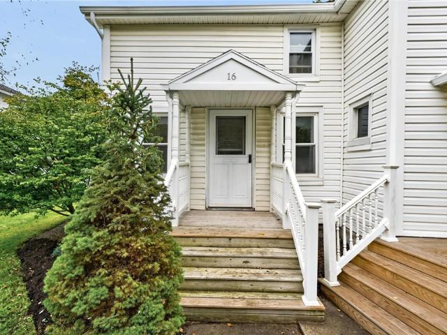 House for sale in Farmington, New York