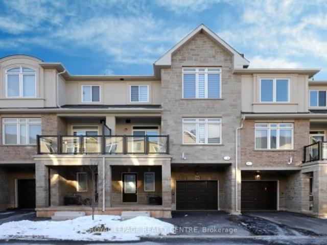 Townhouse for sale in Ancaster, Ontario
