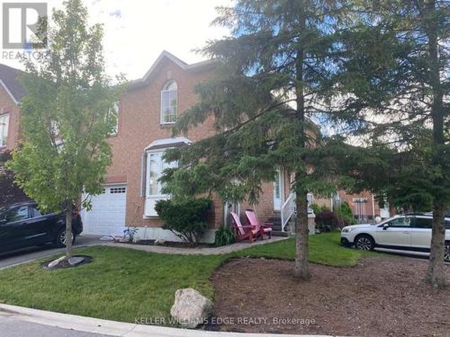 Townhouse for sale in Ancaster, Ontario