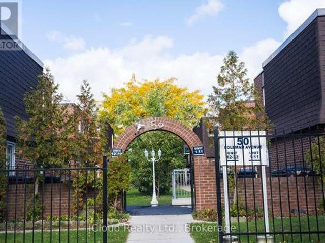 Townhouse for sale in Woburn, Ontario