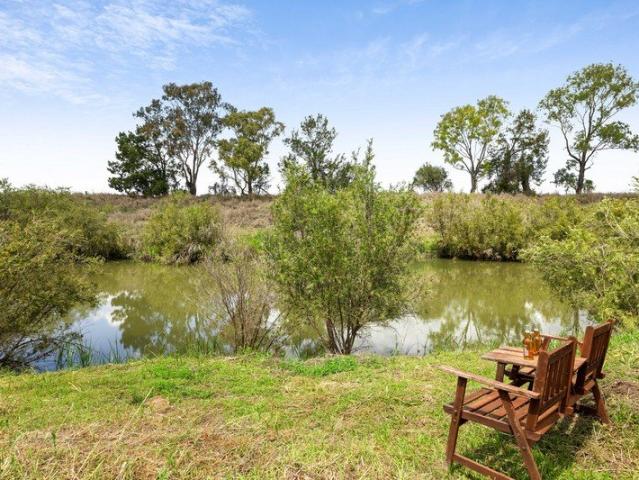 Cottage for sale in Clifton, Queensland