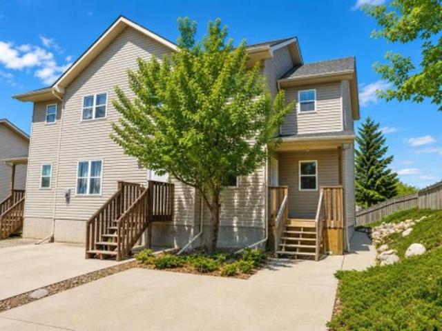 Townhouse for sale in Heritage Heights, Lethbridge