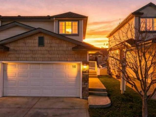 Townhouse for sale in Aspen Ridge, City of Red Deer