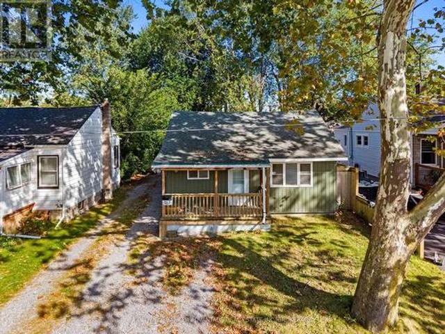 House for sale in Welland, Golden Horseshoe