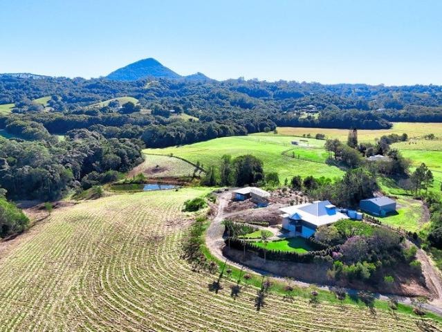 Cottage for sale in Kings Creek, Queensland