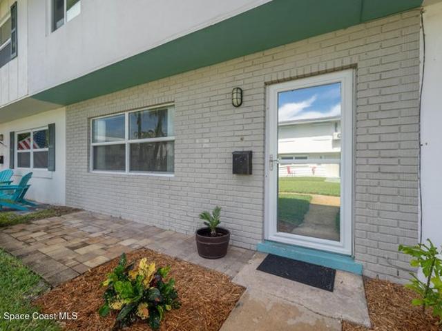 Townhouse for sale in Satellite Beach, Brevard County