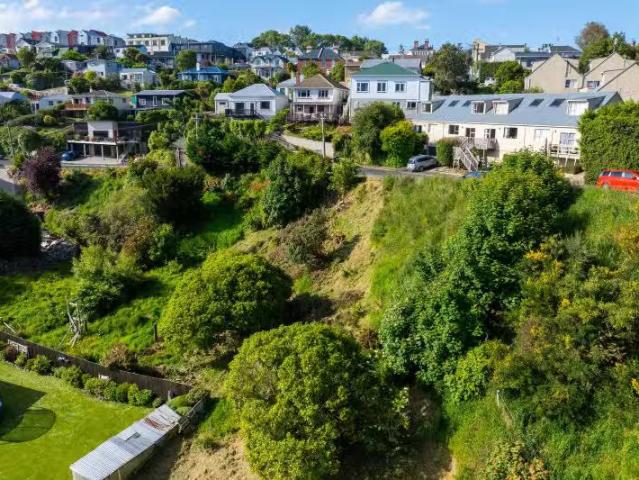 House for sale in Otakou