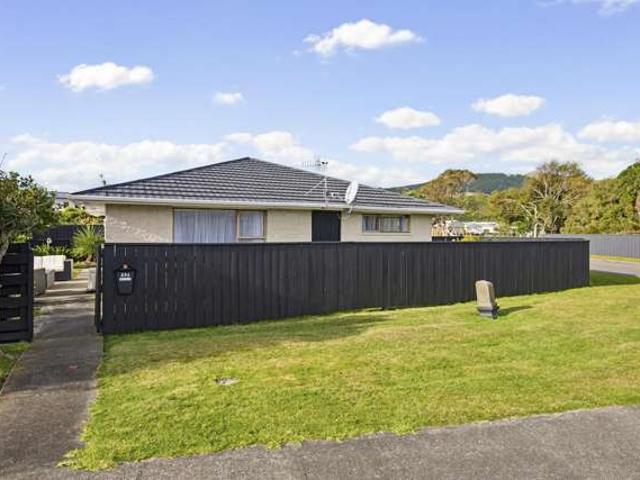 House for sale in Paraparaumu, Wellington