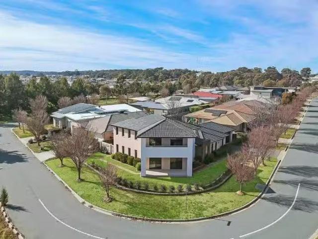House for rent in Canberra, Gungahlin