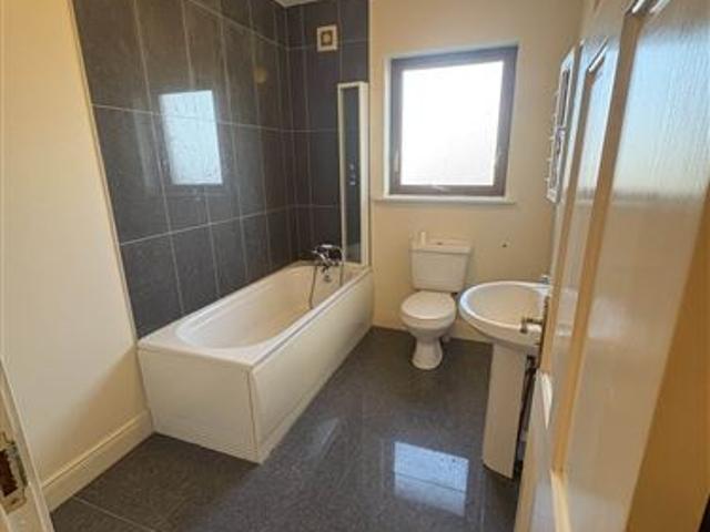 Terraced House for sale in Dundalk, North Tipperary