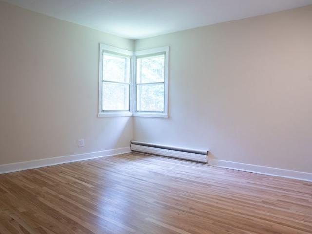 House for rent in Beaconsfield, Quebec