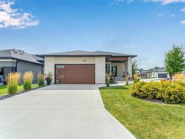 House for sale in East St. Paul, Manitoba