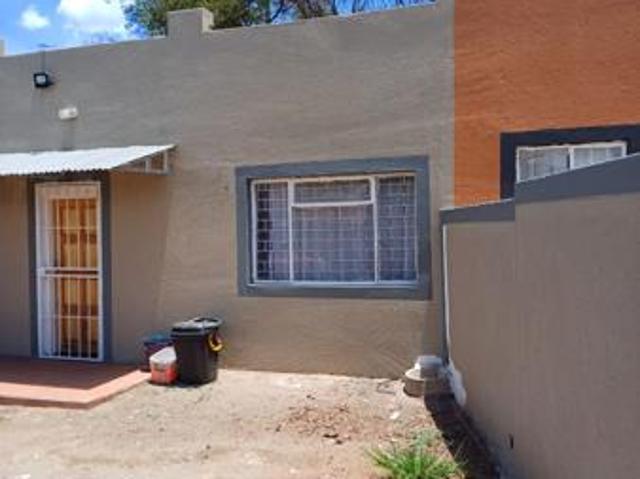 Apartment for sale in Postmasburg, Northern Cape