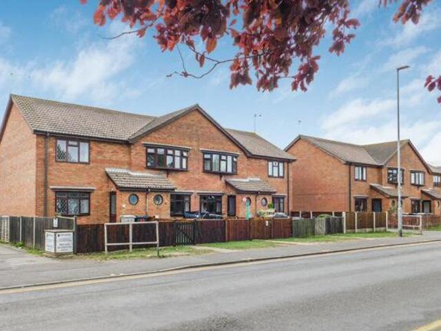 House for sale in Lyons, Greater London