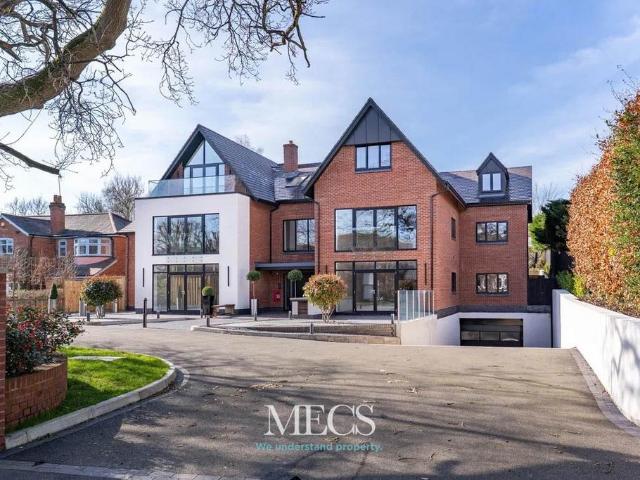 House for sale in Bromsgrove, Worcestershire
