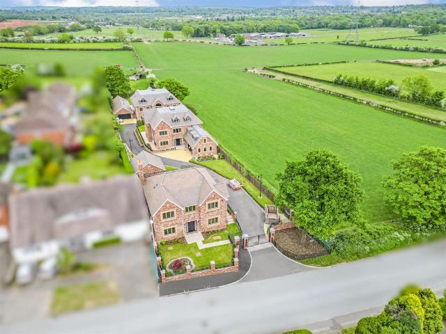 House for sale in Aldridge, West Midlands