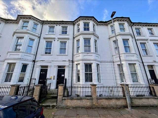 Flat for sale in Southtown, Stokesby