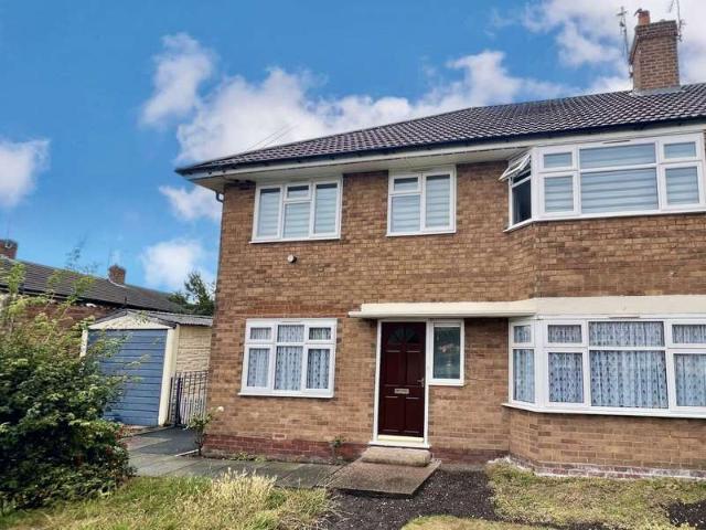 Maisonette for rent in Hall End, Sandwell