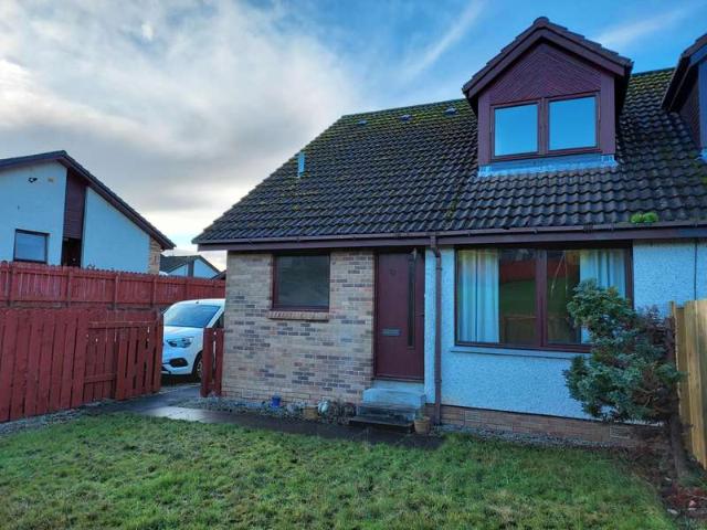 Property for rent in Lentran, Scotland