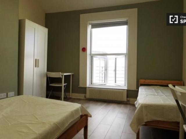 Property to rent in Bluebell, North Tipperary