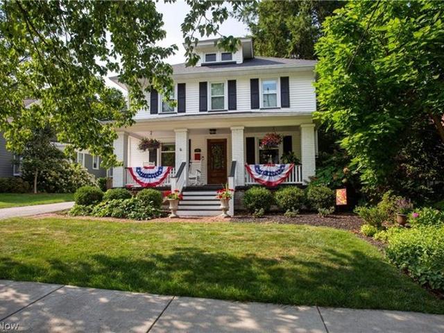 House for sale in Chagrin Falls West Side Historic District, Chagrin Falls