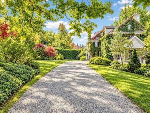 House for sale in Barrie, Central Ontario
