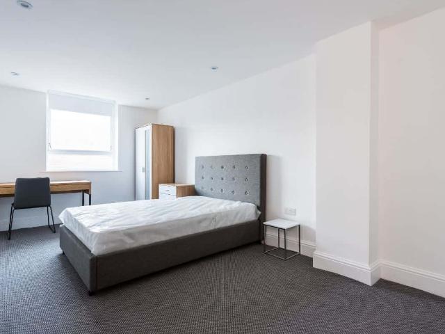 Apartment for rent in Woodhouse, West Yorkshire