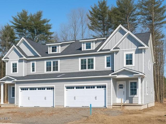 Townhouse for sale in Saratoga, New York