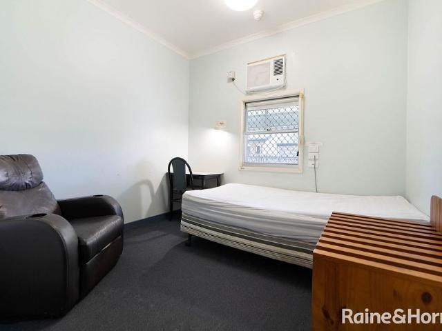 Granny Flat for rent in Mackay