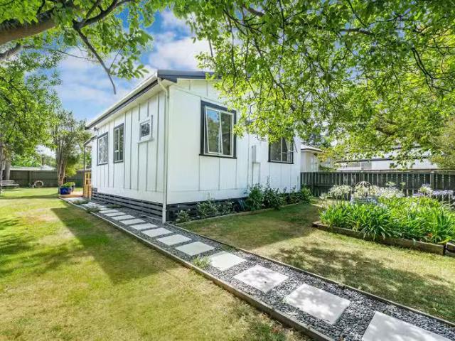 House for sale in Waikuku Beach, Canterbury