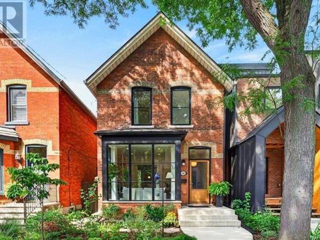 House for sale in Ancaster, Ontario