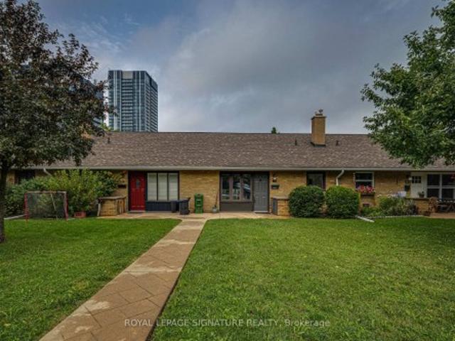 Townhouse for sale in Woburn, Ontario