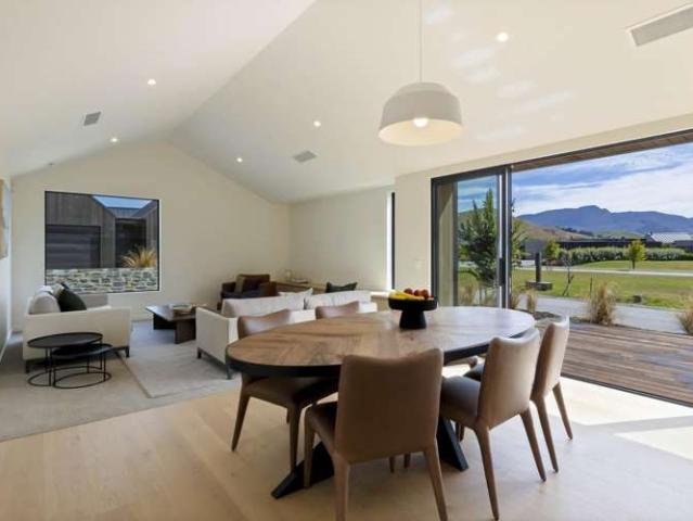 House for sale in Otakou