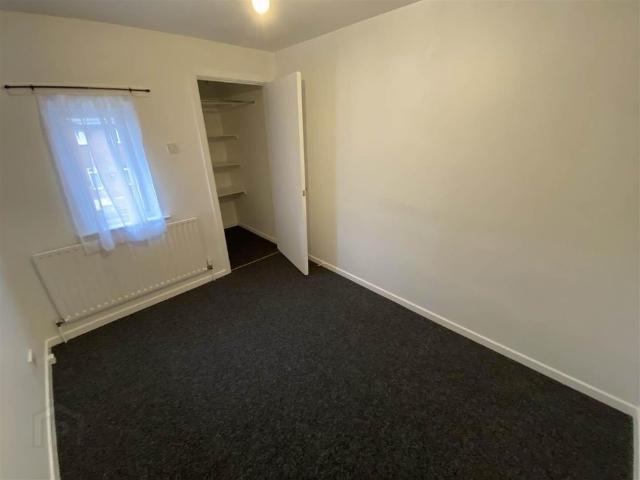 Townhouse for rent in Holywood, Knocknagoney