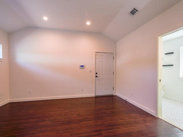 House for sale in Baldwin Place, New York