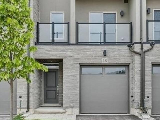 Townhouse for sale in Ancaster, Ontario