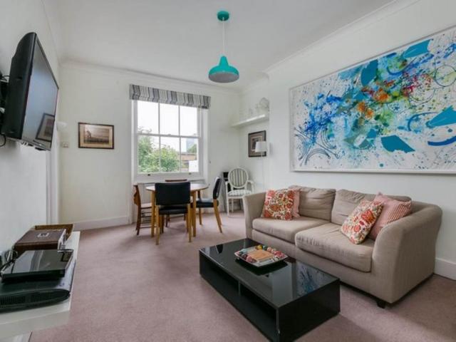 Apartment for rent in Earl's Court, Greater London