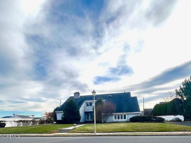 House for sale in Monmouth, New Jersey
