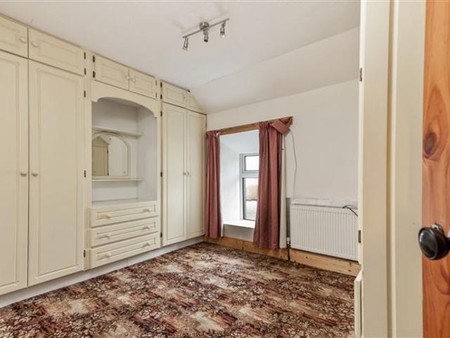 Terraced House for sale in Loch Garman, North Tipperary