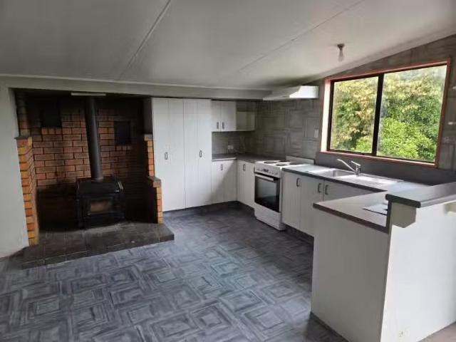 House for sale in Otakou