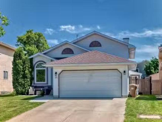 House for sale in Saint Albert, Alberta
