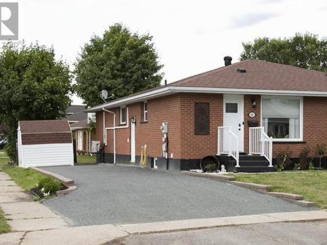 House for sale in Sault Sainte Marie, Ontario