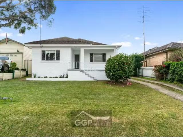 House for rent in Wollongong West, New South Wales
