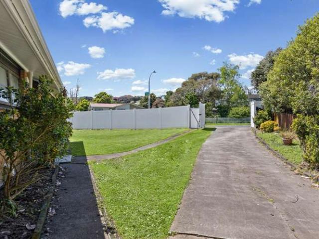 House for sale in Papakura