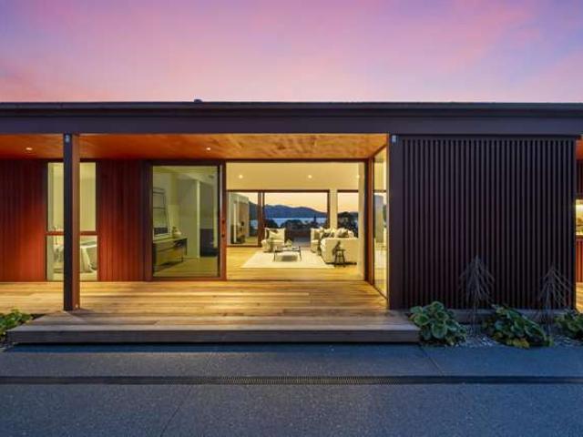 House for sale in Little Akaloa, Canterbury