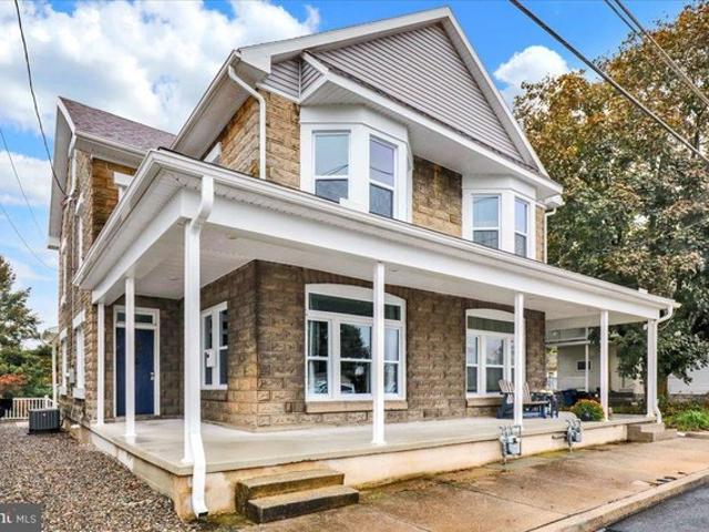 Townhouse for sale in Lebanon, Pennsylvania