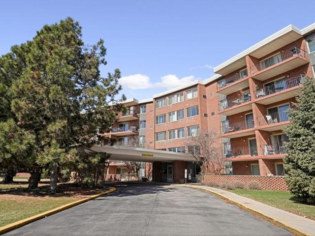 Condo for sale in Prospect Heights, Illinois