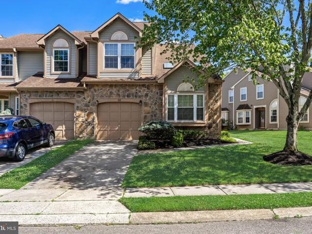 Townhouse for sale in Mount Laurel, New Jersey