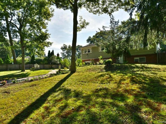 House for sale in Smithtown, New York